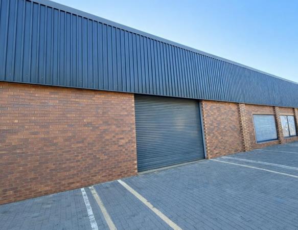 800  m² Commercial space