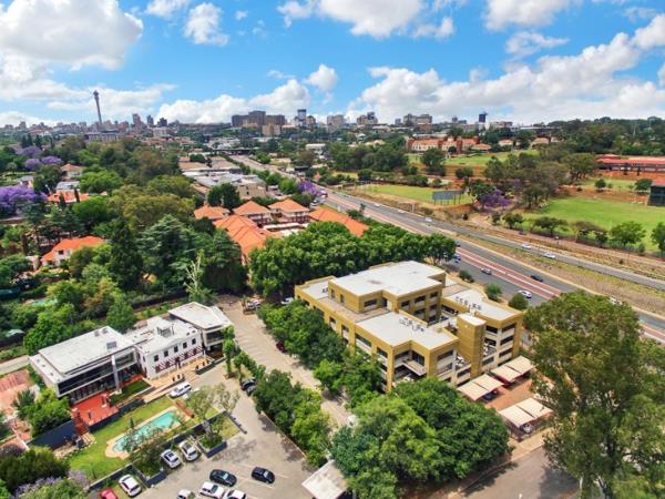 1 500  m² Commercial space