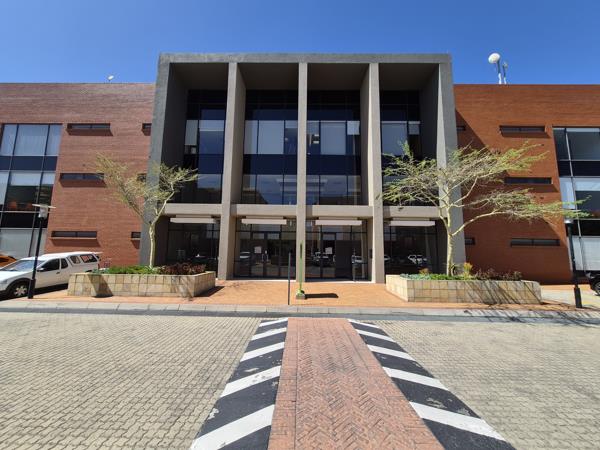 646  m² Commercial space