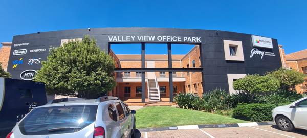 892.1 m² Office Space