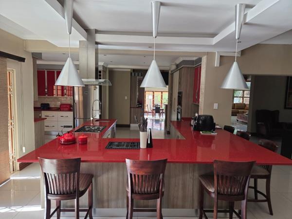 6 Bedroom House