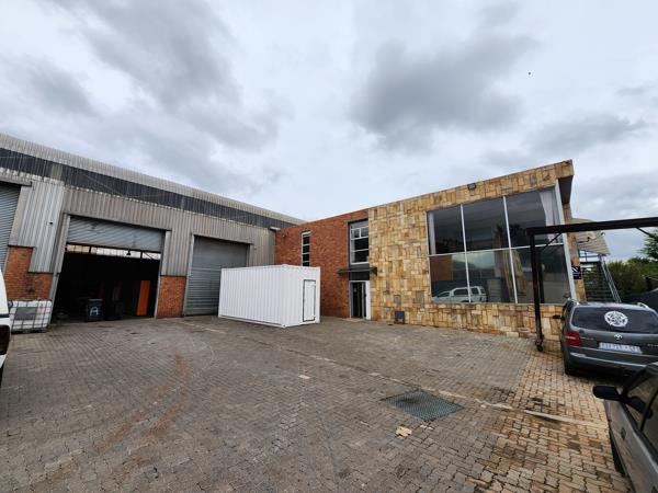 1 030 m² Industrial space