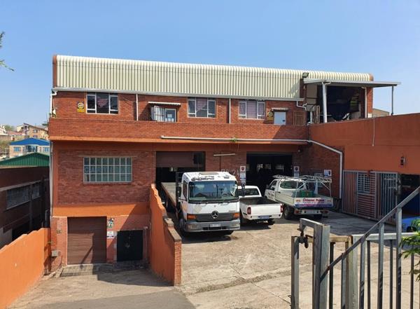 900 m² Commercial space