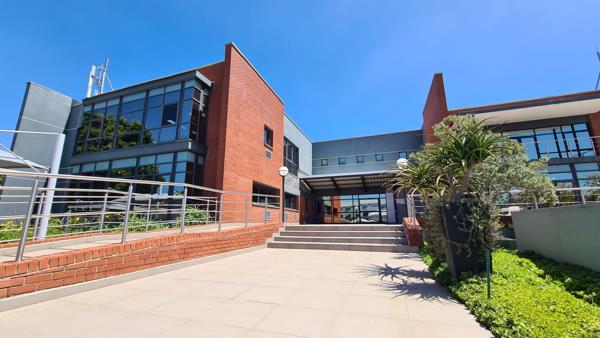 779 m² Office Space