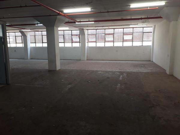 351  m² Industrial space