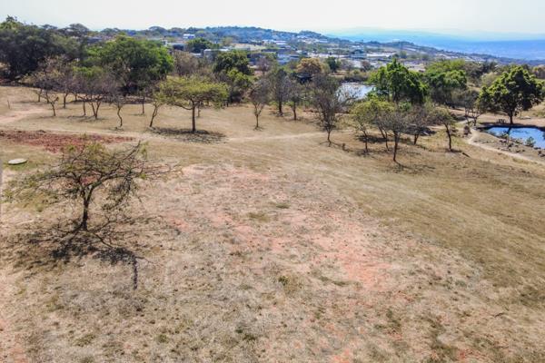 1 823 m² Land