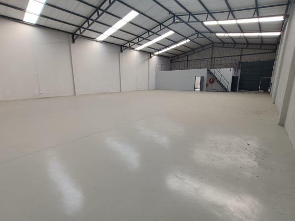 483 m² Industrial space