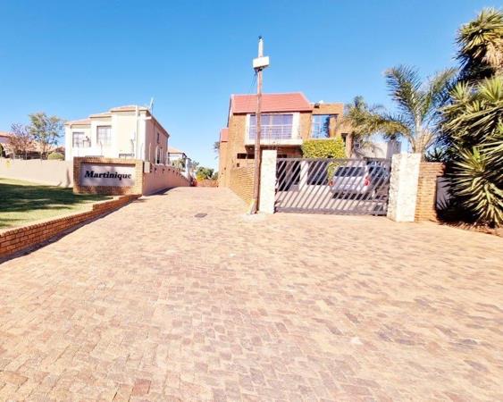 4 Bedroom Townhouse