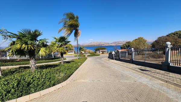 1 284 m² Land