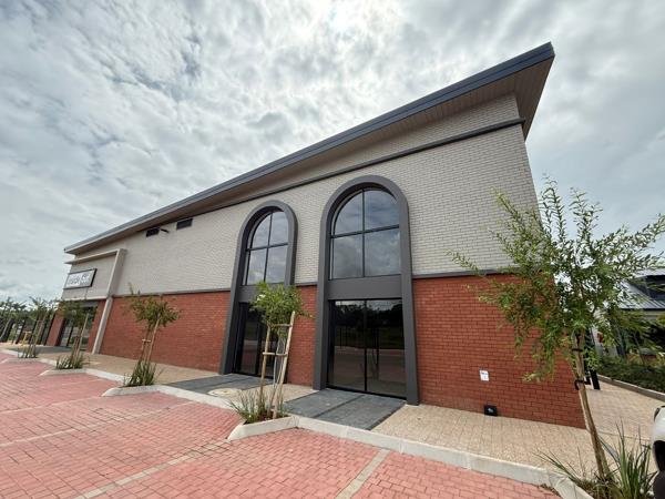 553  m² Commercial space