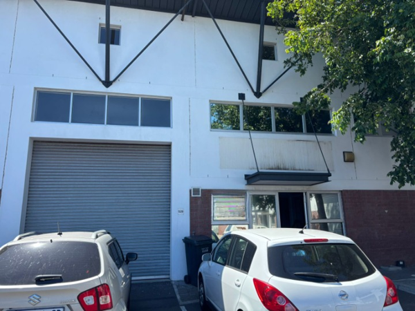 238 m² Commercial space