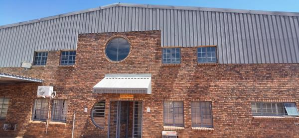 1 140 m² Industrial space
