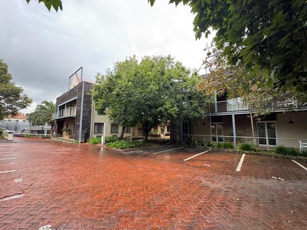 140 m² Commercial space