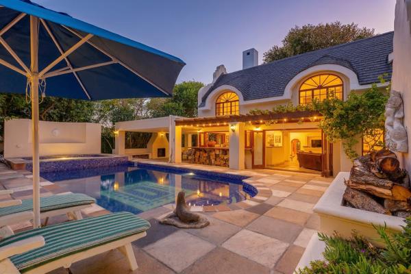 6 Bedroom House