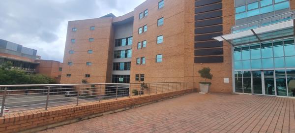 2 895 m² Commercial space