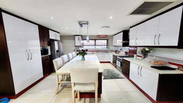 4 Bedroom Townhouse