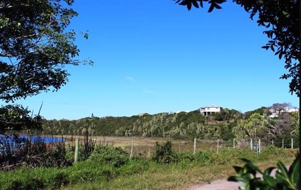 674 m² Land