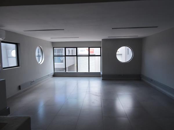 351 m² Industrial space