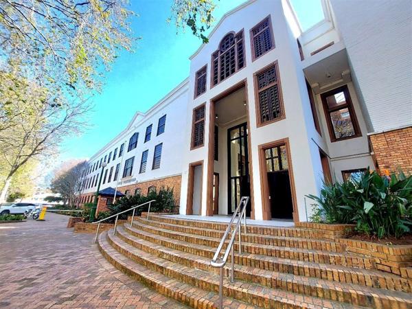 354 m² Office Space