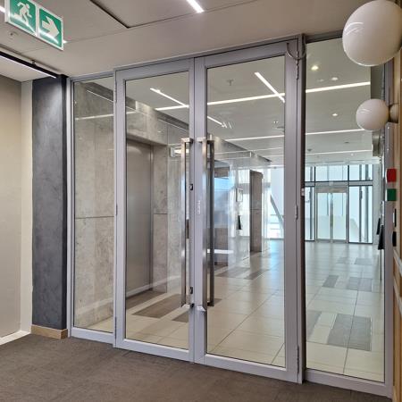 552 m² Commercial space