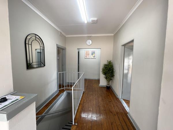 10 Bedroom Garden Cottage