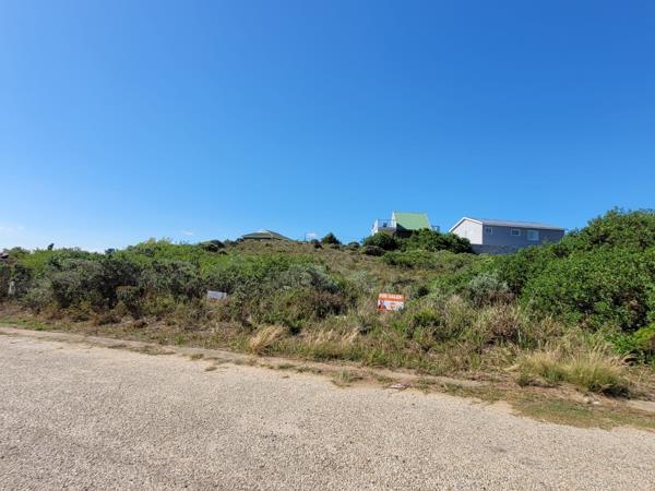 823 m² Land
