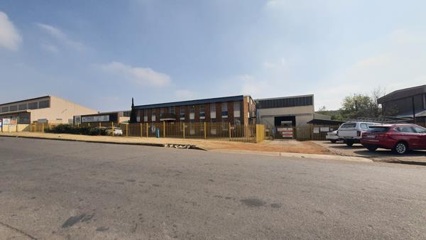 3 225 m² Industrial space