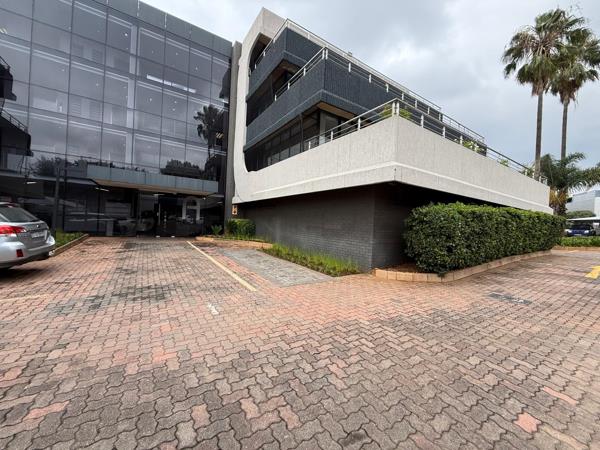 852 m² Commercial space