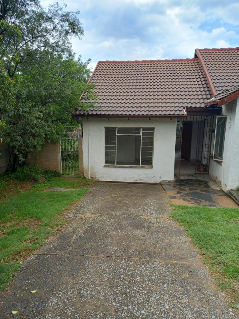 1 Bedroom House in Vorna Valley
