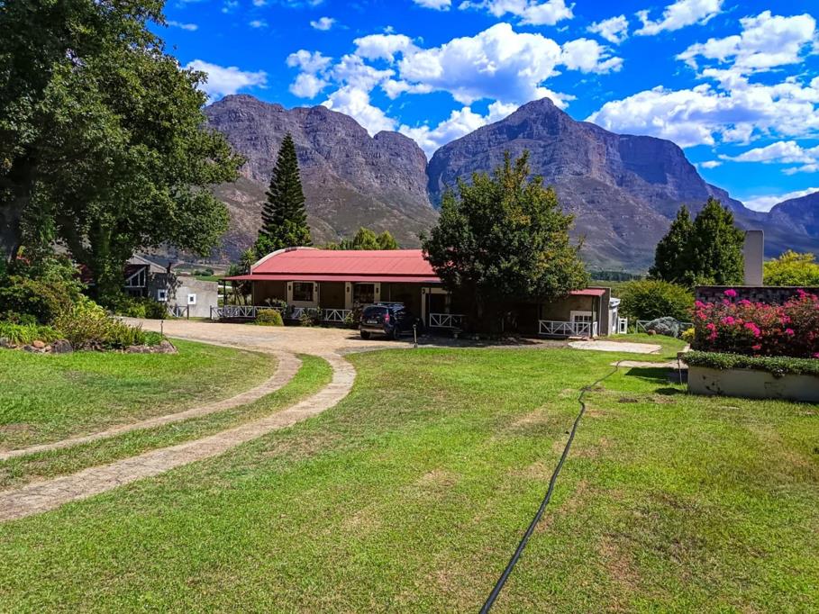 1.7 ha Smallholding