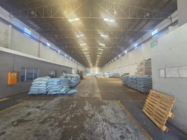 4 200  m² Industrial space