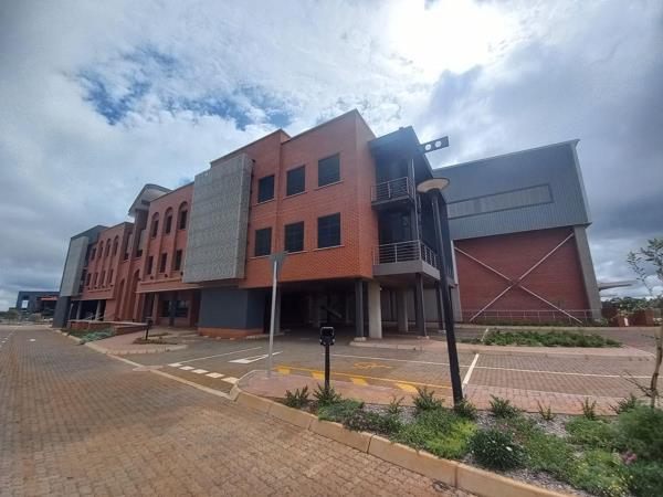 11 972 m² Industrial space
