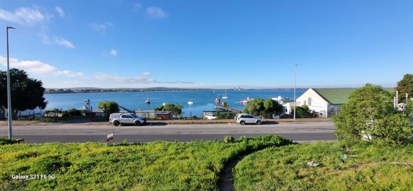 535 m² Land