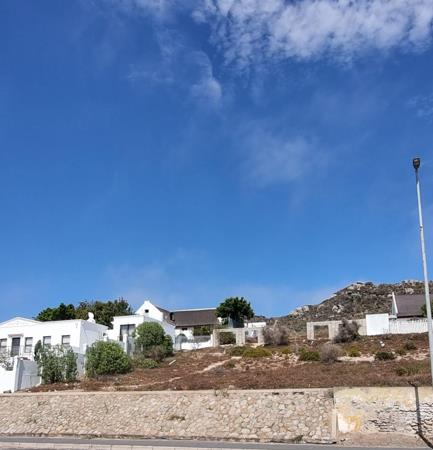 535 m² Land