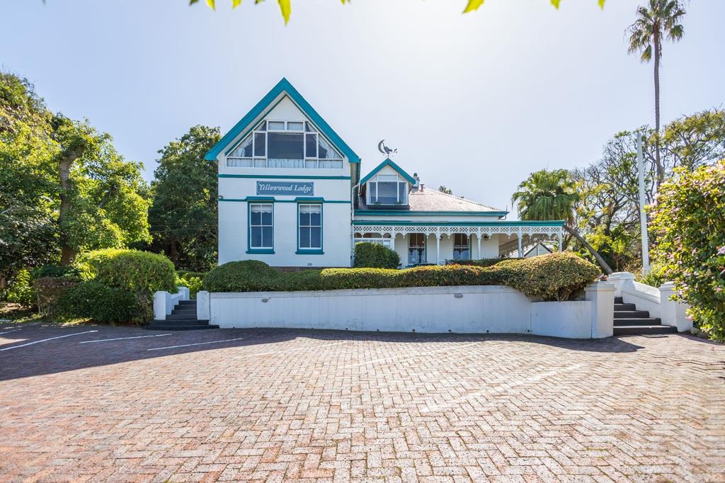 15 Bedroom House