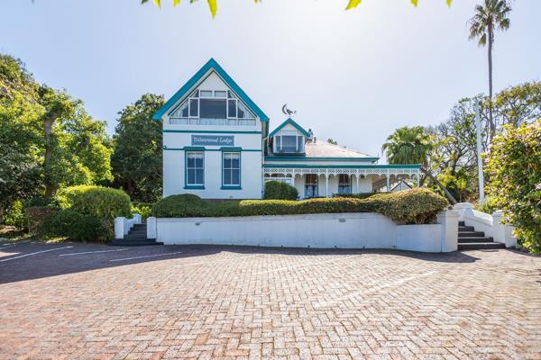 15 Bedroom House