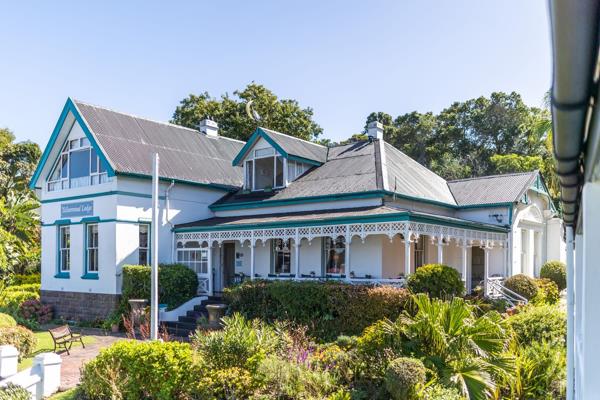 15 Bedroom House