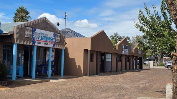 120  m² Commercial space