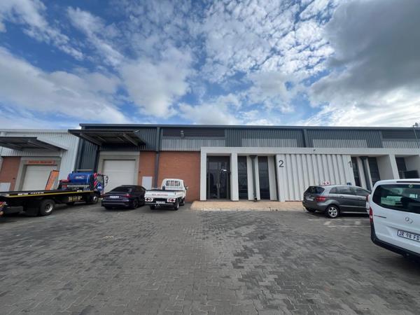 730  m² Industrial space