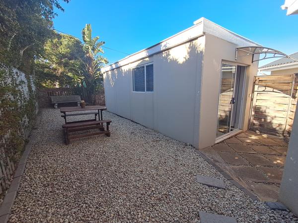 1 Bedroom Garden Cottage