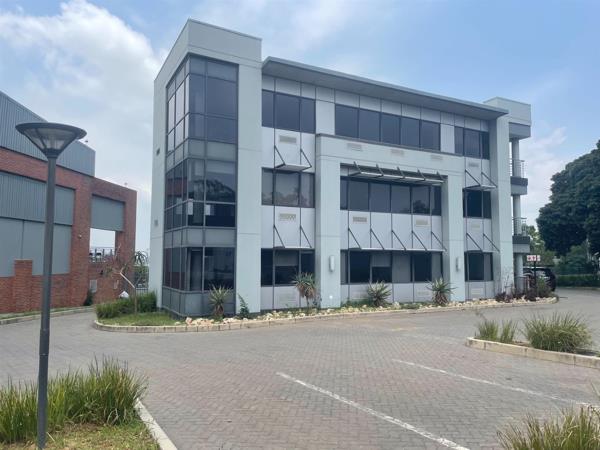 550 m² Office Space
