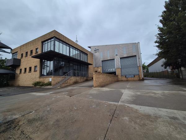 1 700 m² Industrial space