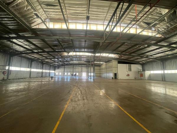 3 500  m² Industrial space
