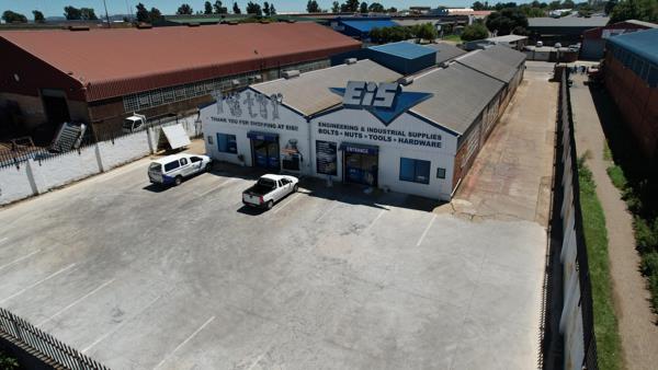 1 300 m² Industrial space