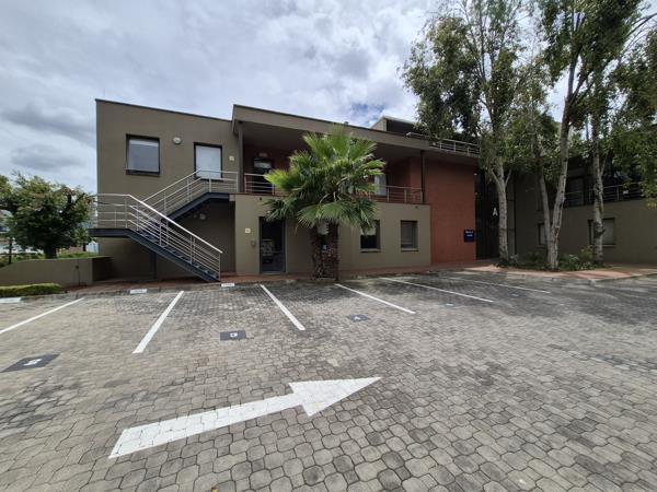 332 m² Commercial space