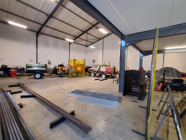 386 m² Industrial space