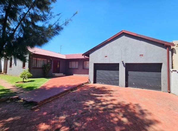 6 Bedroom House