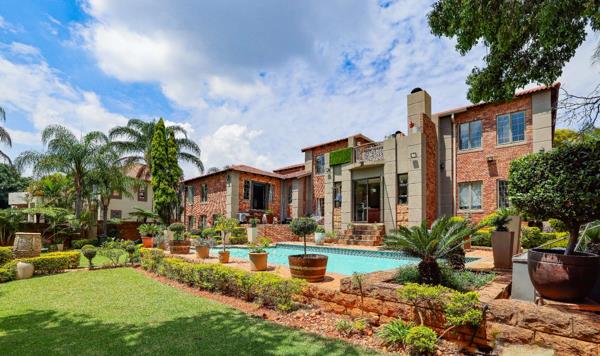 5 Bedroom House