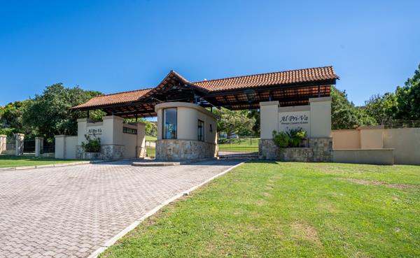 2 095 m² Land