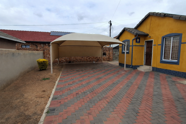 2 Bedroom House